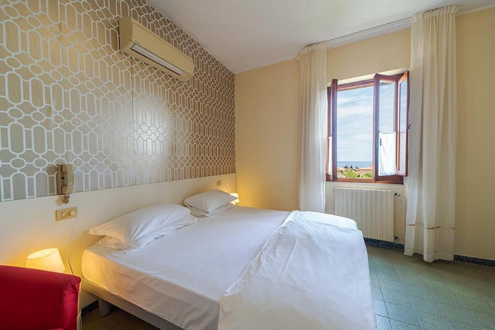 Hotel Casa Lupi Марчана Марина Екстериор снимка