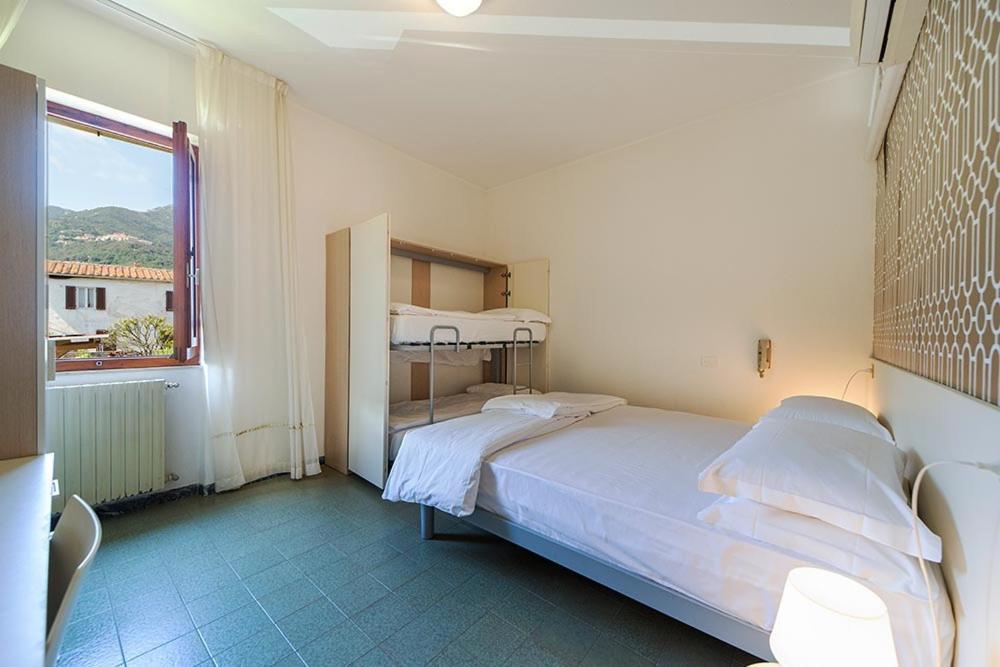 Hotel Casa Lupi Марчана Марина Екстериор снимка